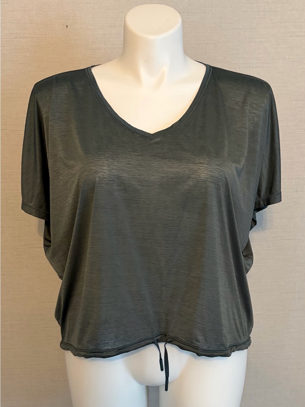 Size 12 lululemon oversized V-Neck Short Sleeve Drawstring Cropped Top